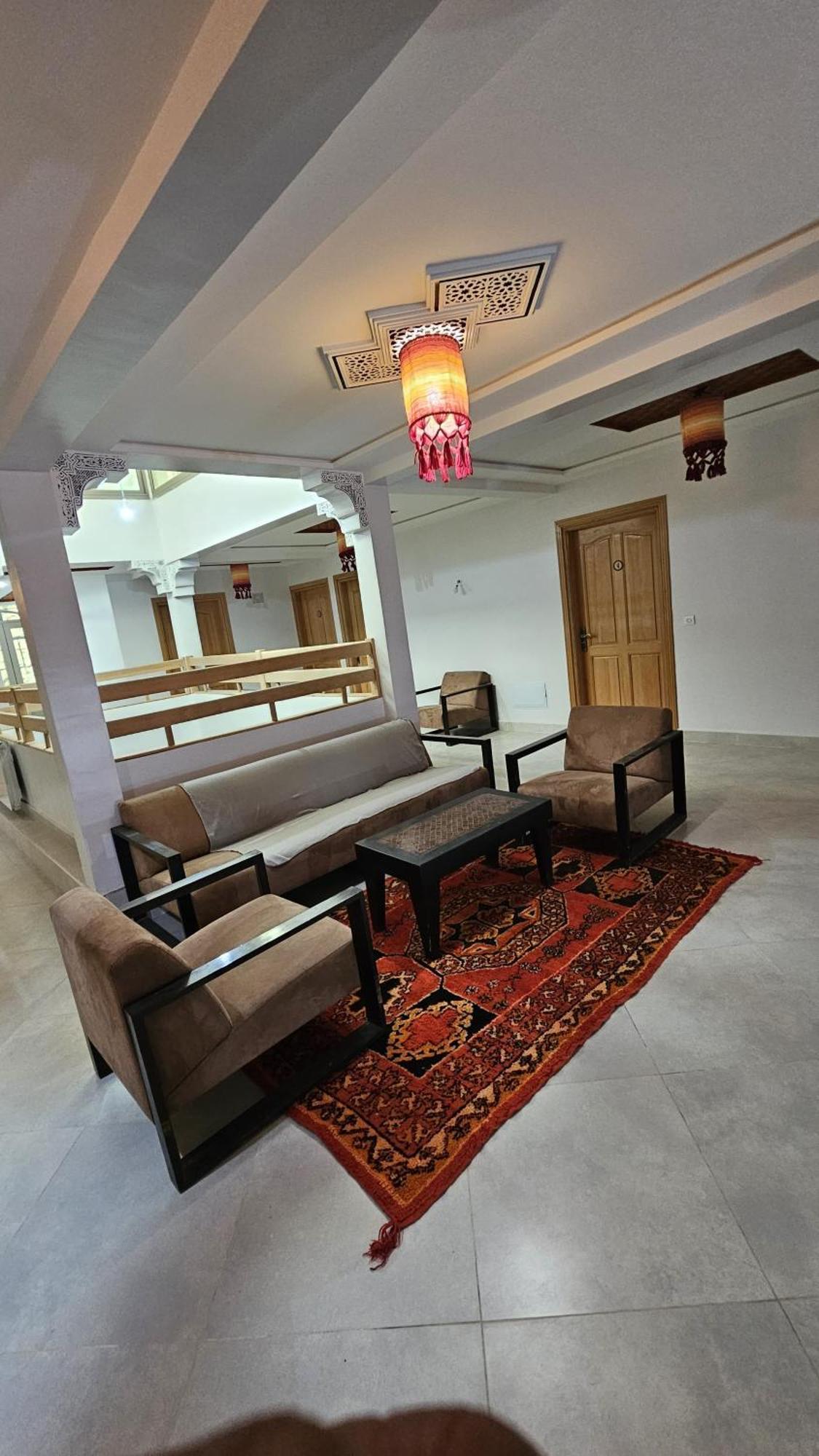 Espace Inov Imilchil Luaran gambar